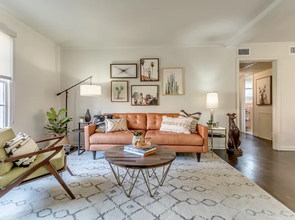 Hampton Plaza at Kessler Park