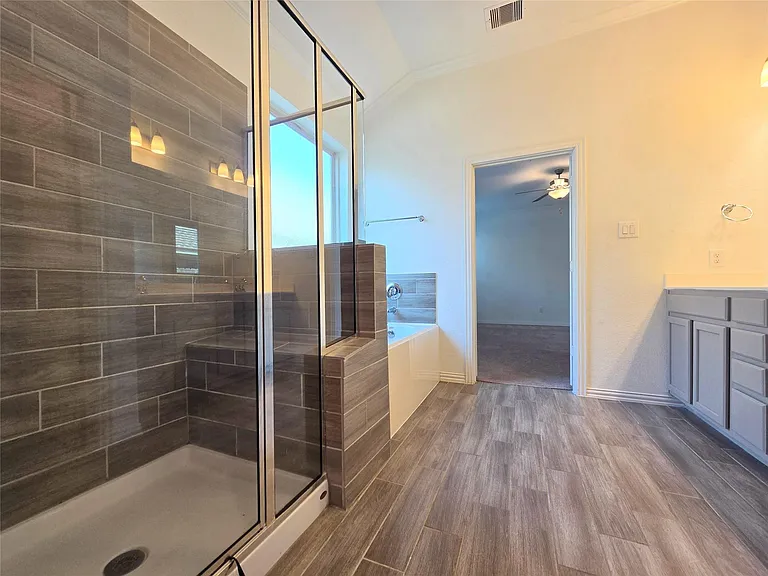 4826 Albany Ridge Ln — Photo 24