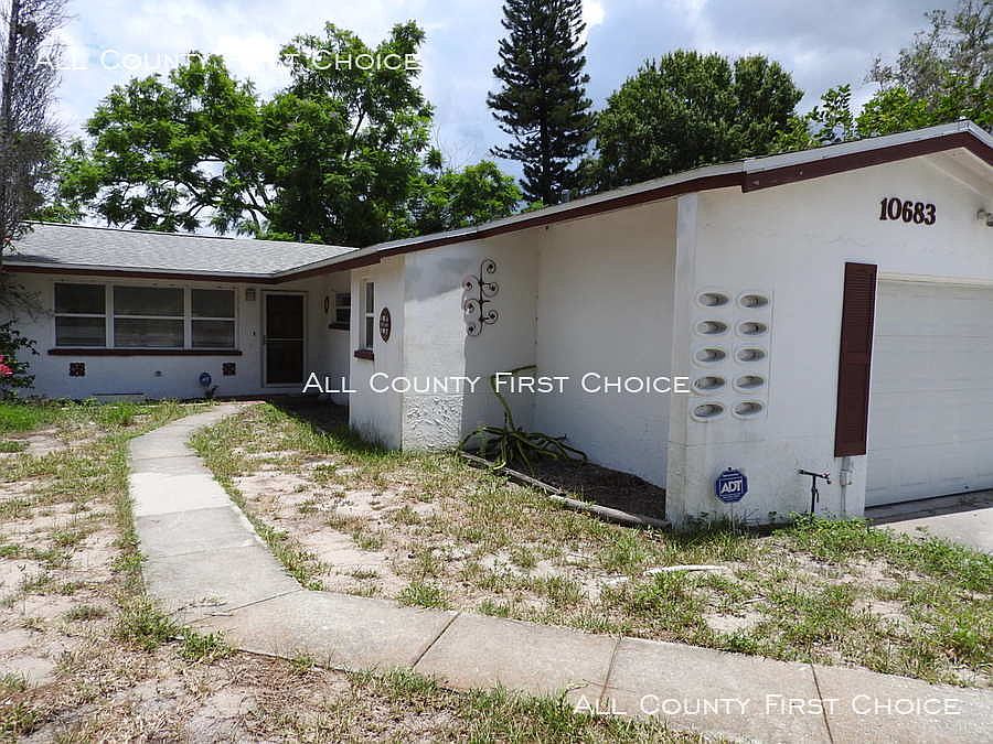 1st image of 10683 Blossom Lake Dr