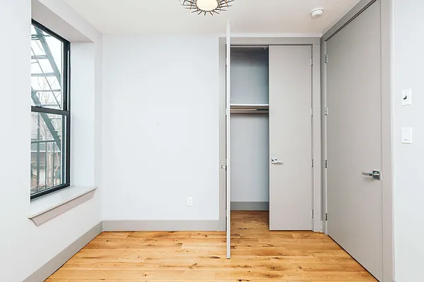 Rented by Nooklyn NYC LLC | media 26