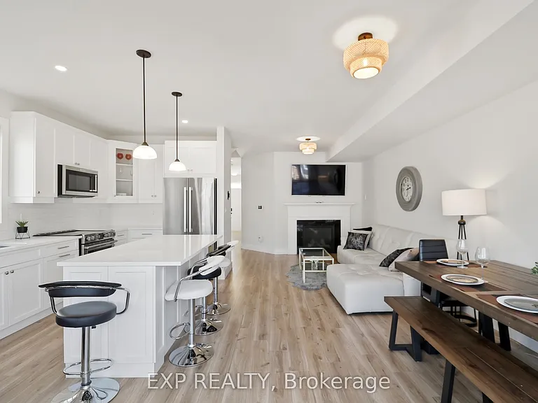 142 Sycamore St — Photo 21