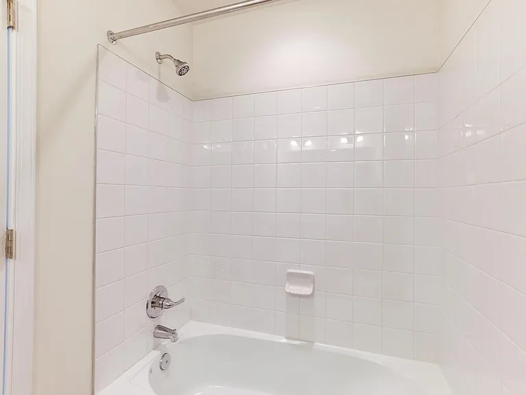 11 Orchard Green Dr — Photo 36