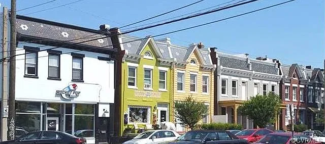 Building Photo 3