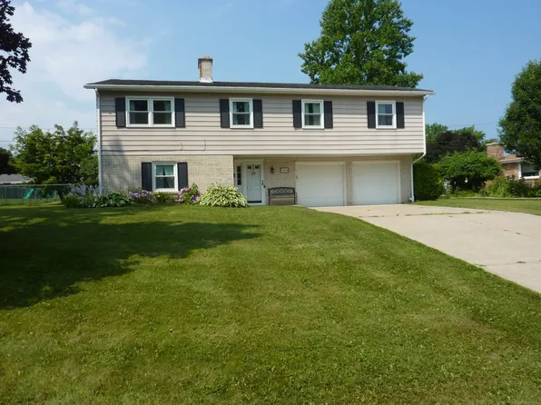 3404 Rustic Ln, Erie, PA 16506