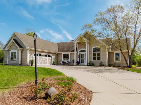 11069 West Arch COURT, Milwaukee, WI 53224