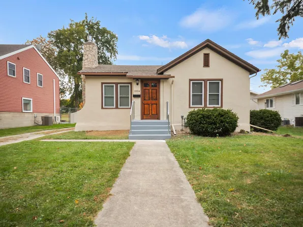 1004 S Elm Ave, Owatonna, MN 55060