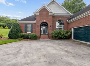 13 Hunters Ridge Rd, Johnson City, TN 37604