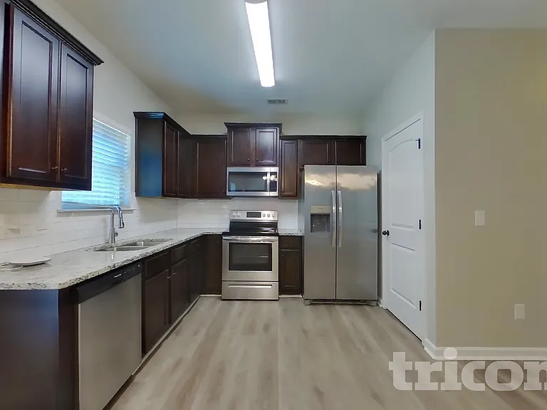 203 Magnaview Dr — Photo 5