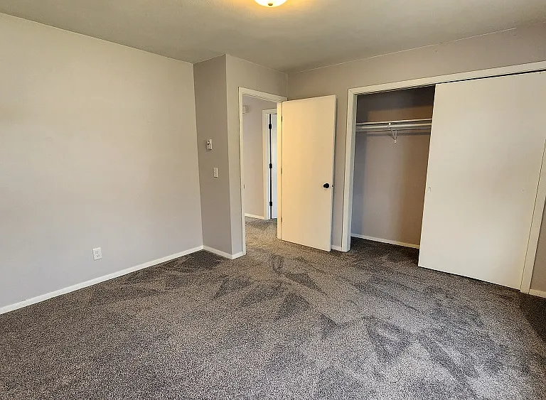 1036 Meadow St. - 2bed/1bath units — Photo 11