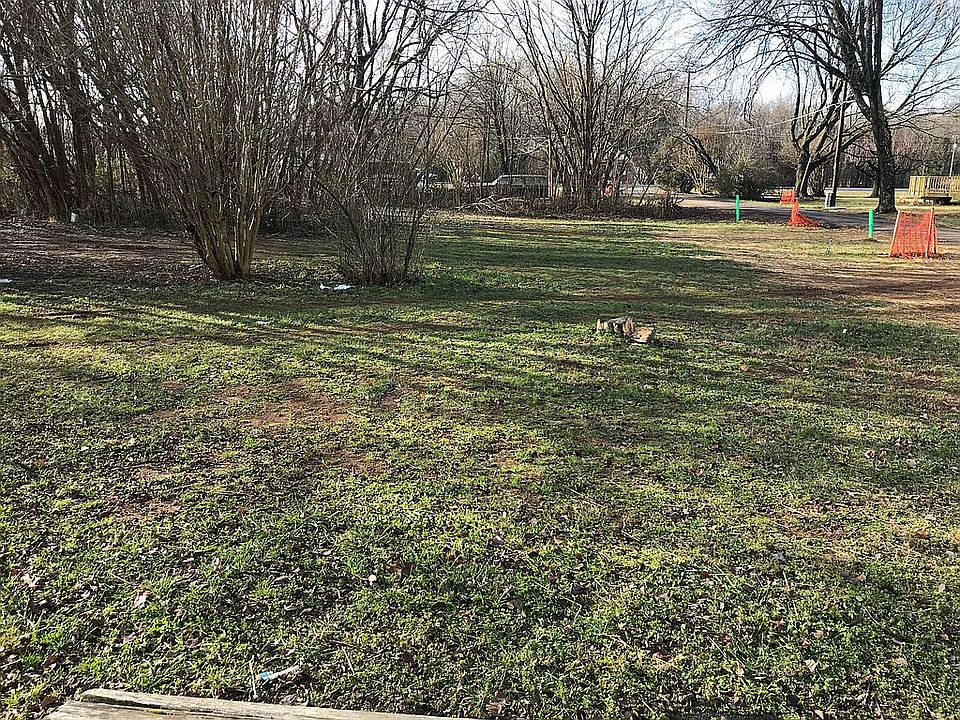 1st image of 2462 24th St