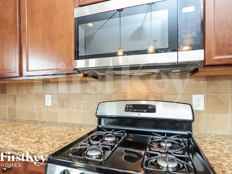 224 Woodmill Way SW — Photo 7