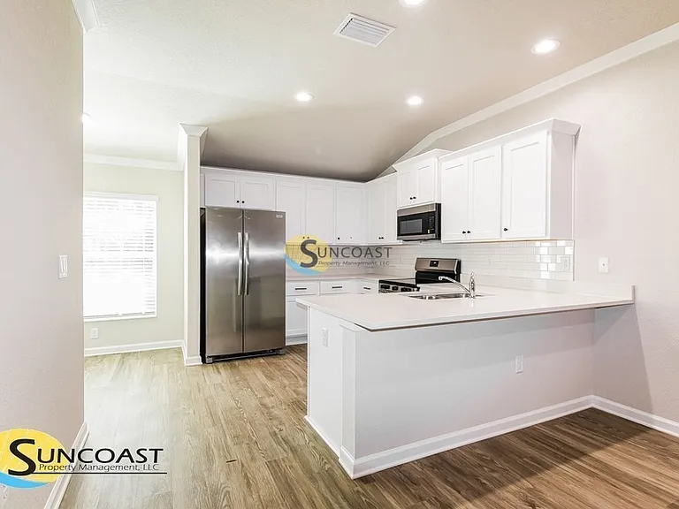 5953 W Oak Park Blvd — Photo 2