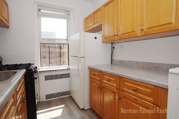 Rented by Norman Raindel, LREB | media 13