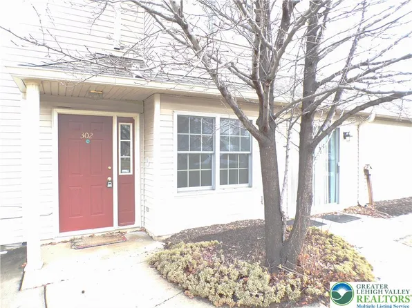 302 Windsor Pl #302, Macungie, PA 18062