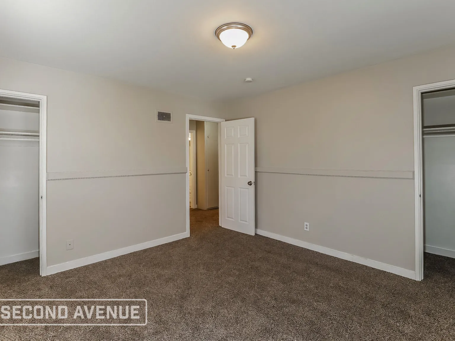 5 bed, 2.0 bath, 1792 sqft, $1,550 — Photo 4