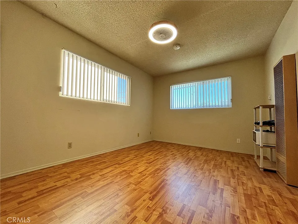 1658 Colby Ave #7