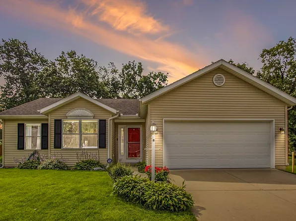 10296 Rosewood Ct, Osceola, IN 46561