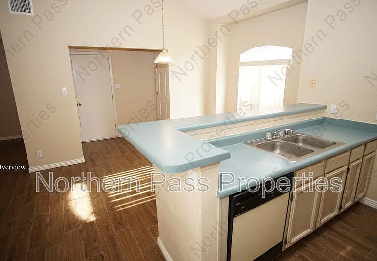 11831 Vere Leasure Dr — Photo 8