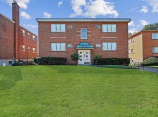 9234 Sundown Dr, Saint Louis, MO