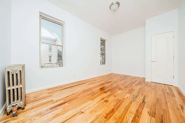 Rented by Nooklyn NYC LLC | media 22