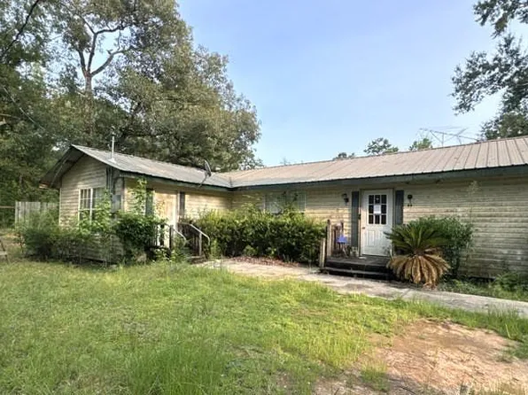 32 Tyrone Johnson Ln, Greensburg, LA 70441