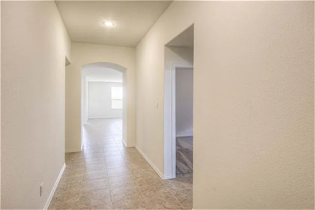 3 bed, 2.0 bath, 1846 sqft, $2,150 — Photo 4