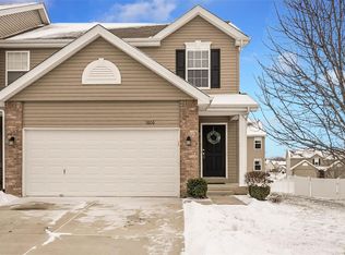 1606 Hyland Green Dr, O'Fallon, MO 63366