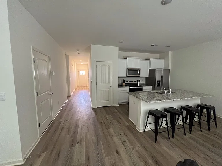 5691 Post Oak Trl — Photo 5