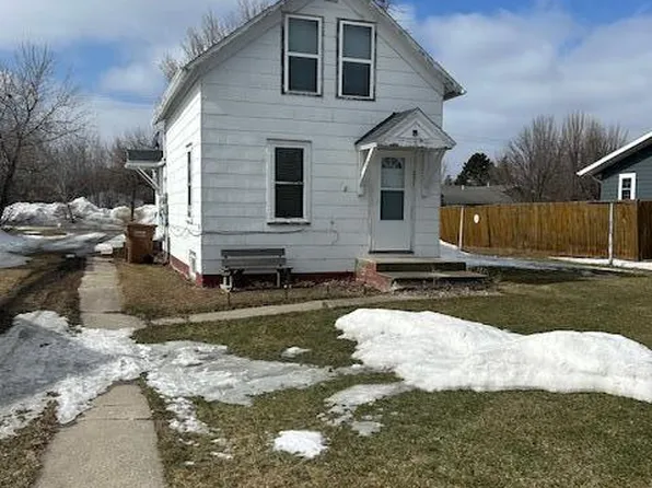 231 N Cavalier St, Pembina, ND 58271