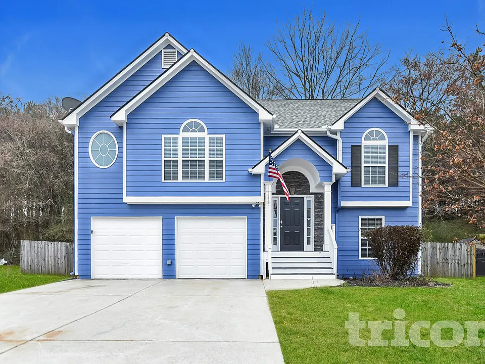 54 Freedom Dr NE