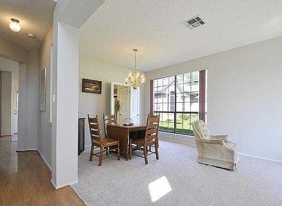 4th image of 1207 River Oak Dr