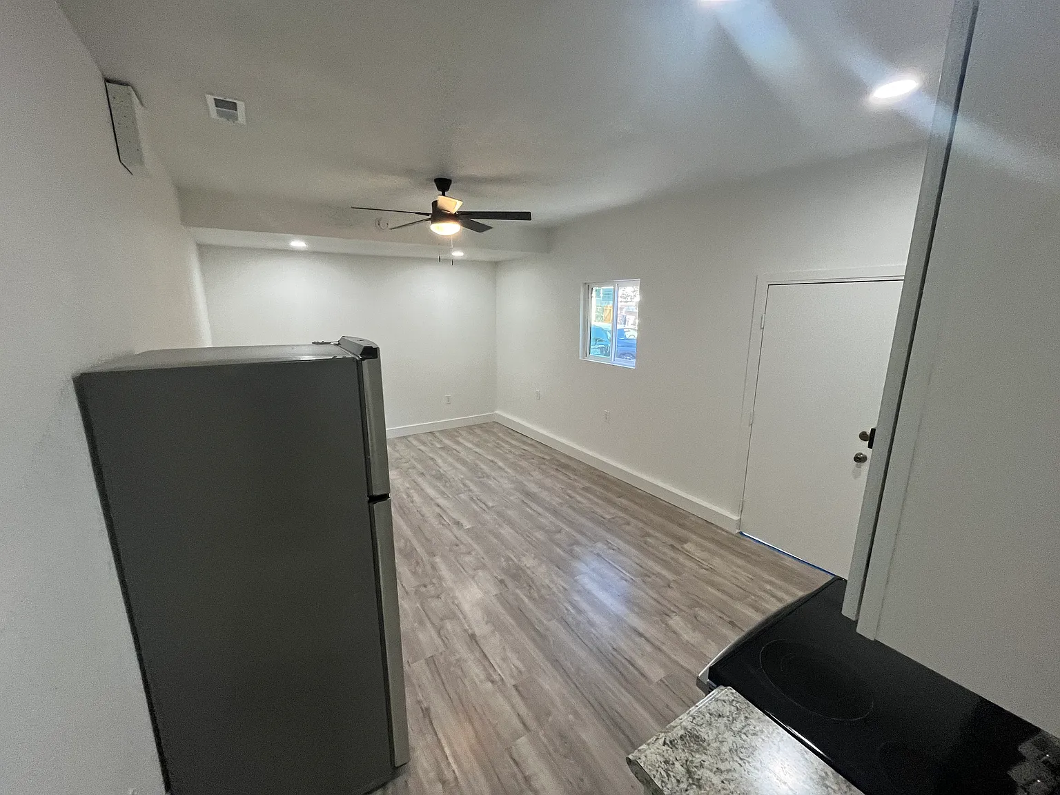 2217 Waterford Rd — Photo 3