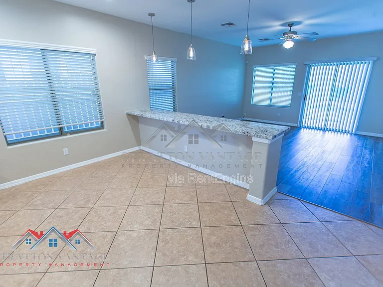 1532 E Apollo Rd — Photo 6