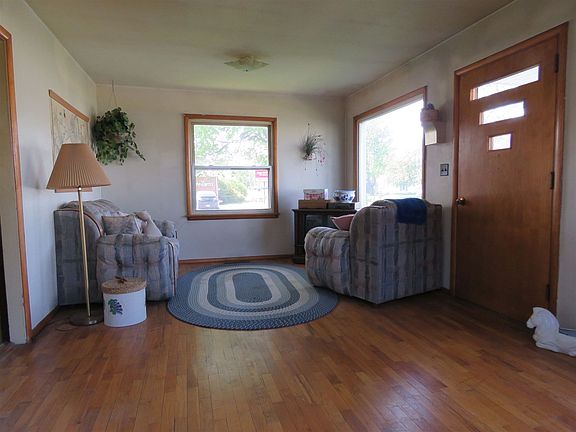 2nd image of 510 S Prairie St