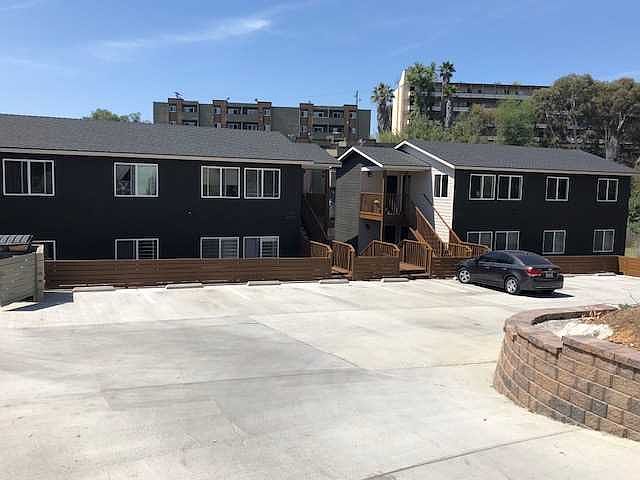 1st image of 4068-4072 51st St #36