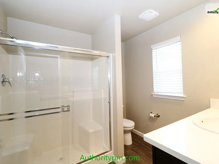 844 Mission De Oro Dr #B — Photo 10