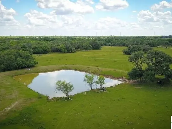 23749 Us Highway 77 S, Cuero, TX 77995