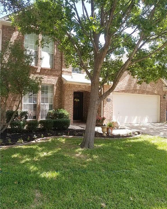 1st image of 1004 Sugarberry Ln