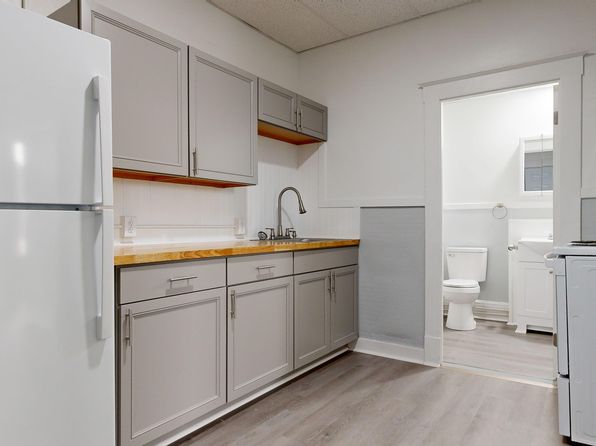 901 Main St #3