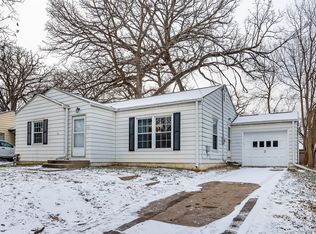 683 63rd St, Des Moines, IA 50312