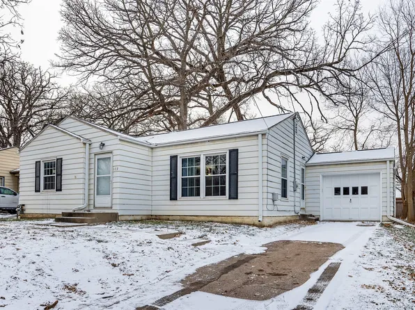 683 63rd St, Des Moines, IA 50312