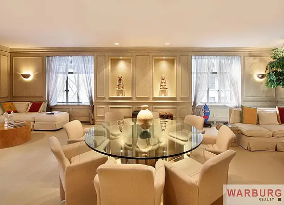Sold by Warburg | media 19