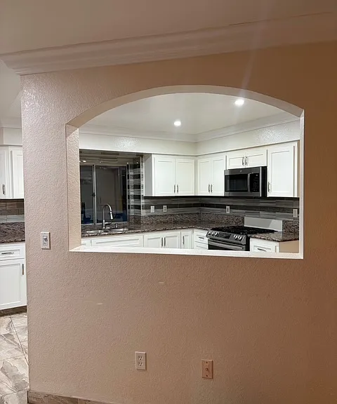 6105 Ambergrove St — Photo 5
