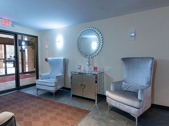 4th image of 700 N Bruce Ln APT 616