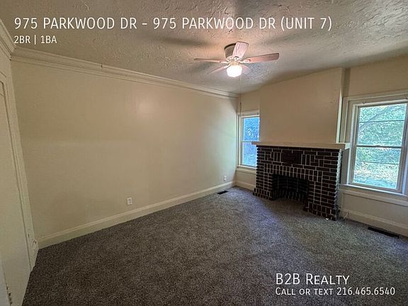 5th image of 975 Parkwood Dr #Uni