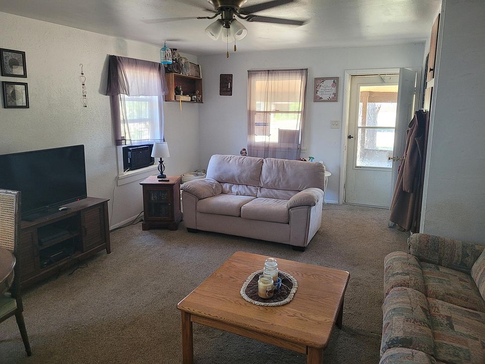 1st image of 418 Moore Ave