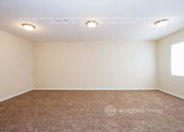 524 Fox Run Cir — Photo 16