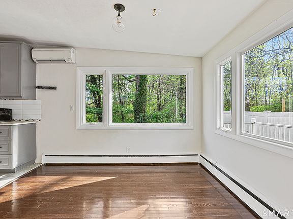 5th image of 110 Corbin Road