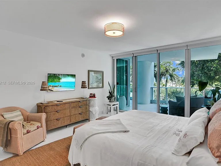 2627 S Bayshore Dr #506 — Photo 23