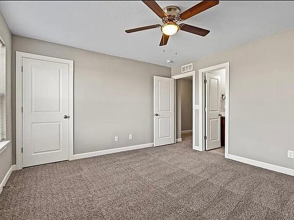 2nd image of 10514 Clubhouse Dr